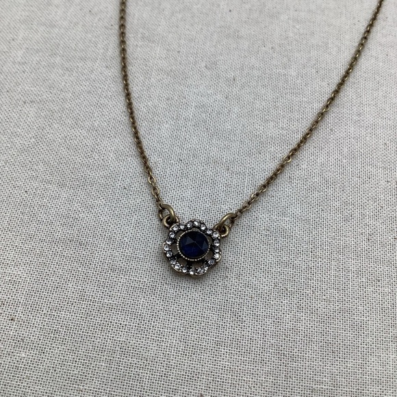 🎄🎄Chloe & Isabel Gold Necklace with Black Accent - Picture 2 of 4